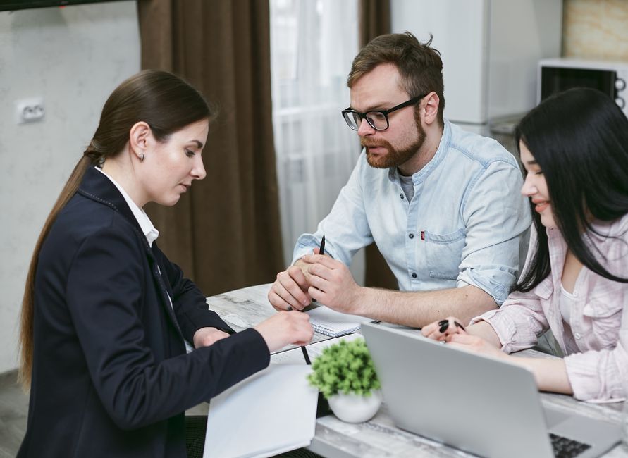 Signing a Dubai Tenancy Contract in 2026: Clauses, Cheques, Ejari, and What Can Block Move-In