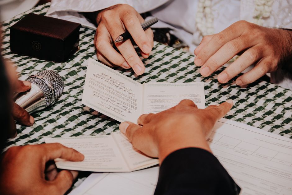 Moving to Dubai With Family: The Document Order That Prevents Rework (2026)
