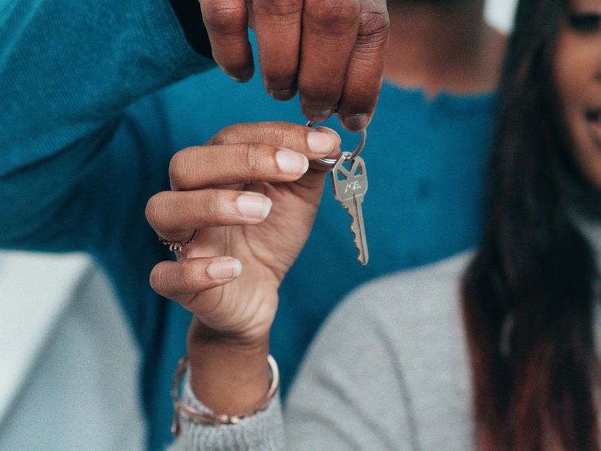 Relocating to Dubai with Family in 2026: A Paperwork-and-Routine Plan