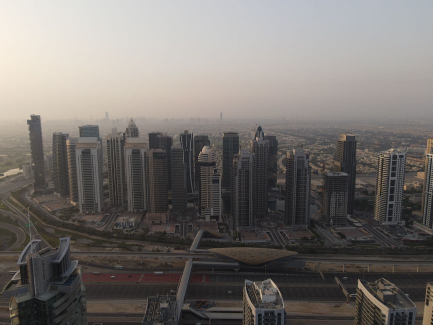 UAE Golden Visa vs Standard Residency (2026): A Decision Checklist You Can Document